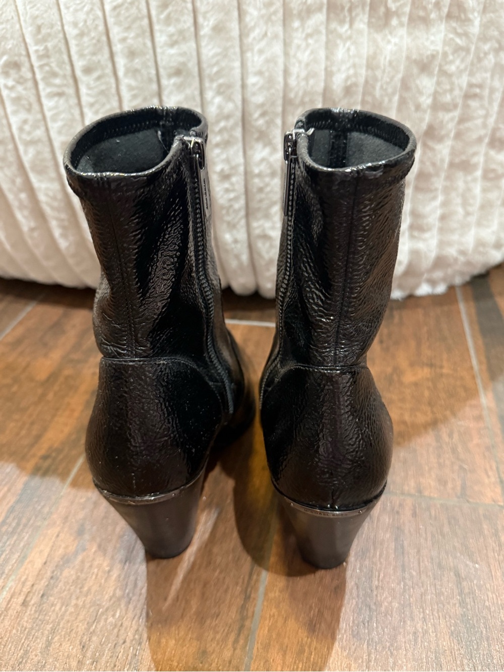 Michael Kors Dover Crinkle Faux Leather Boot - Picture 5 of 6
